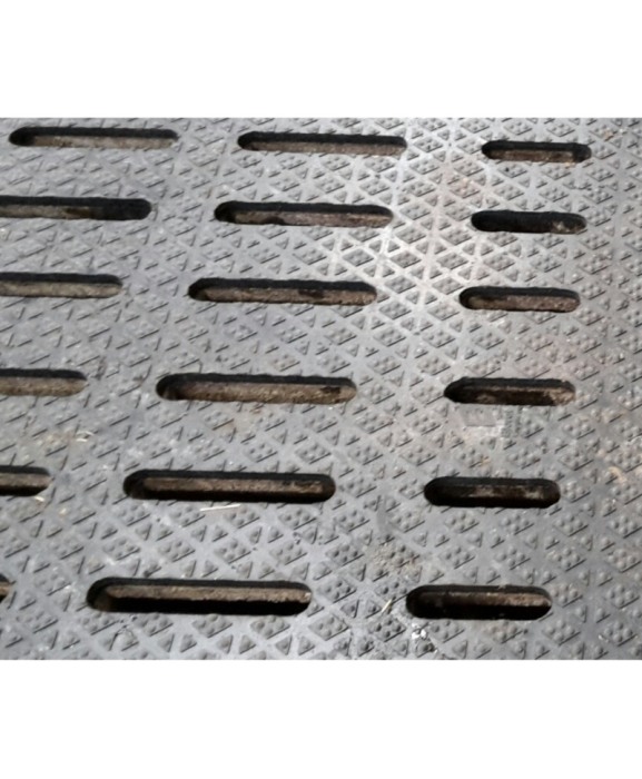 Covor de trafic din cauciuc pentru aleile cu gratare de beton, Bioret DeltaDiam 16 Type PANAMA, 16mm grosime [2]