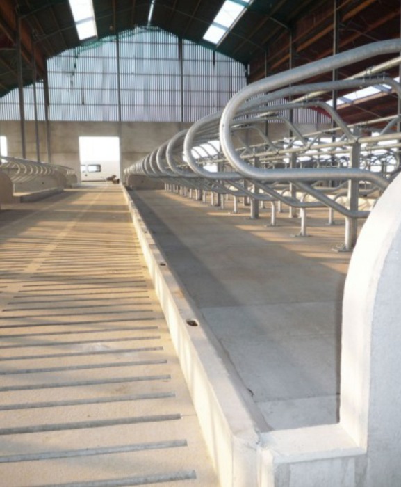 Cuseta beton pat cald, Cobefa Deep Litter Box, H17 [2]