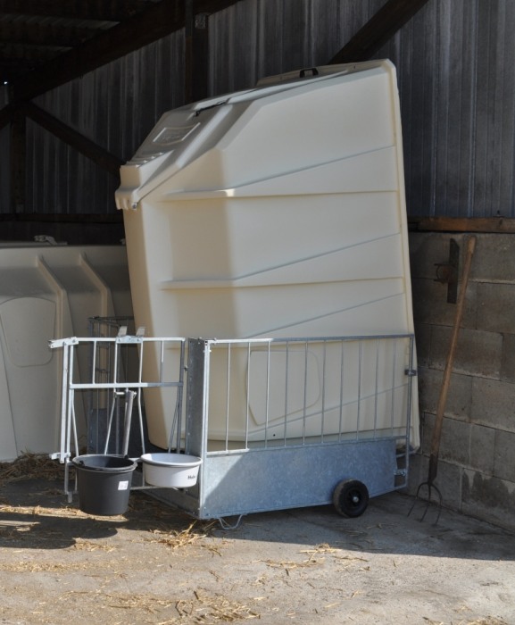 Cuseta individuala vitei Calf-Tel PRO II cu gard metalic FlexyFence H&L [25]