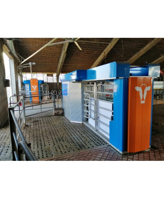 Robot de muls vaci BouMatic Gemini UP cu un post [10]