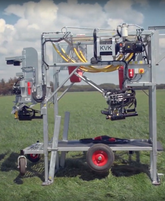 Stand trimaj ongloane vaci KVK 650-SP2 HYDRO [3]