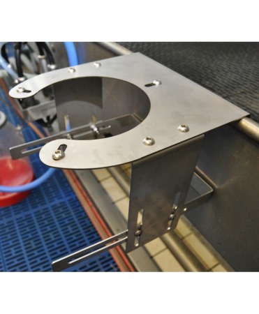 Echipamente de muls vaci - Accesoriu pentru spalarea galetilor in sala de muls, Holm&Laue CanWash