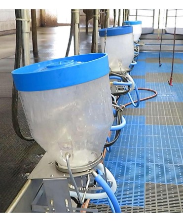 Accesoriu pentru spalarea galetilor in sala de muls, Holm&Laue CanWash [2]