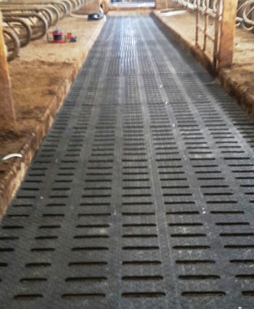 Covor de trafic din cauciuc pentru aleile cu gratare de beton, Bioret DeltaDiam 16 Type PANAMA, 16mm grosime [2]