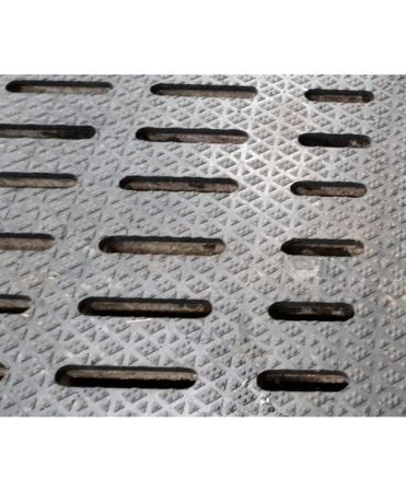 Covor de trafic din cauciuc pentru aleile cu gratare de beton, Bioret DeltaDiam 16 Type PANAMA, 16mm grosime [1]