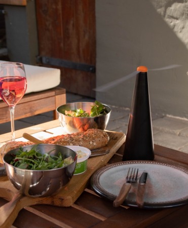 Dispozitiv pentru alungarea mustelor, Knock Off [1]