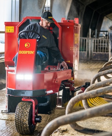 Echipament multifunctional pentru intretinerea cusetelor, Bobman Selfload, diesel, 3WD [7]