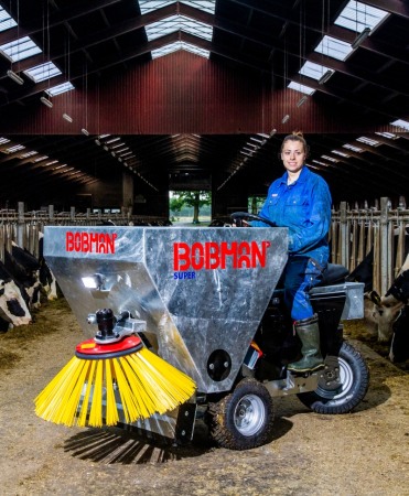 Echipament multifunctional pentru intretinerea cusetelor, Bobman Super, galvanizat, 3WD [4]