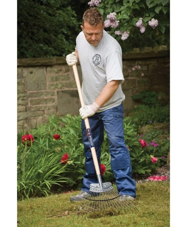 Grebla tip evantai Heavy Duty flexibila cu dinti din otel carbon, coada lemn, Spear & Jackson Neverbend [2]