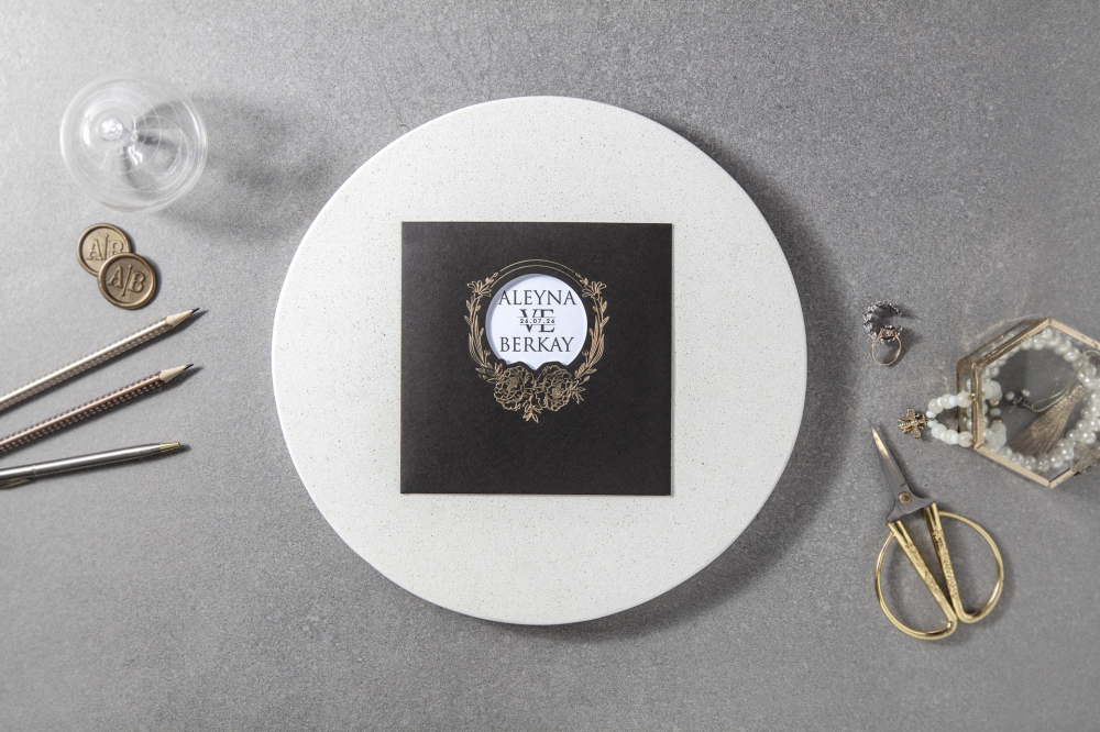 Invitatii de Nunta: 7133-fen-25 [1]