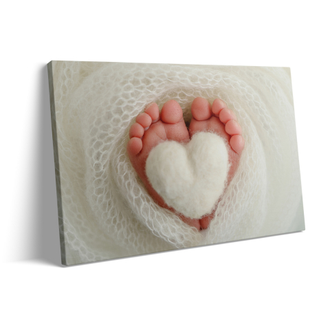 Tablou Canvas Baby's Little Foot [2]