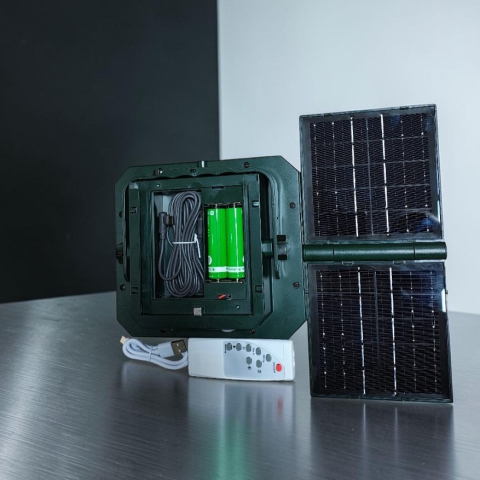 Proiector LED solar BL-930 264 LED prin ploaie [7]