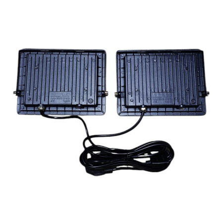 Trepied telescopic cu 2 proiectoare Led de 50W fiecare ,IP66,conectate, plus cablu alimentare de 290 cm [5]