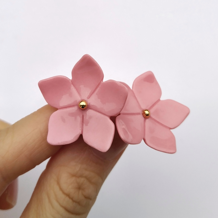 Five petals pink flower porcelain earrings  - Daniela Catoi [2]