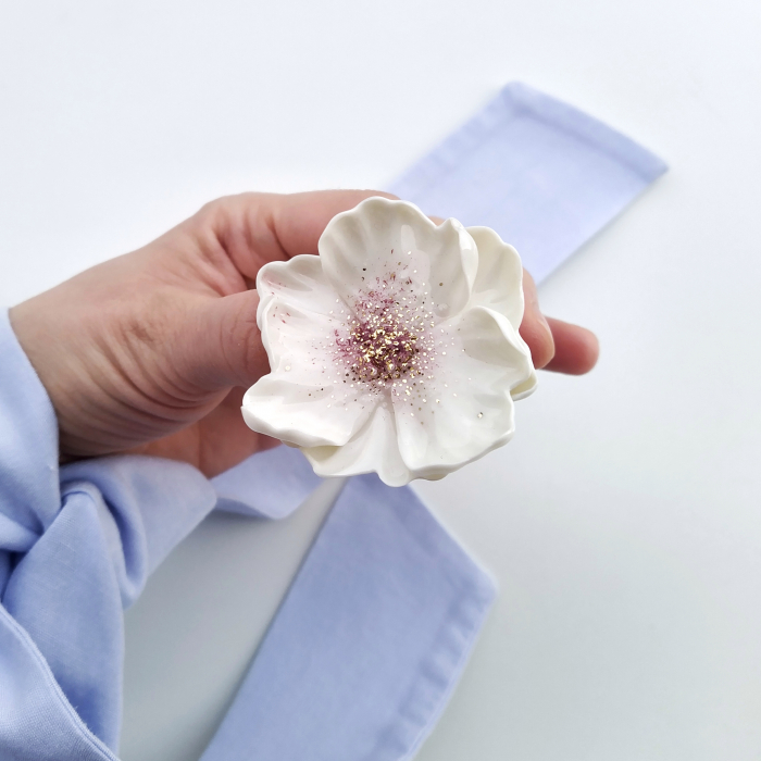 Pink-white flower porcelain brooch [2]