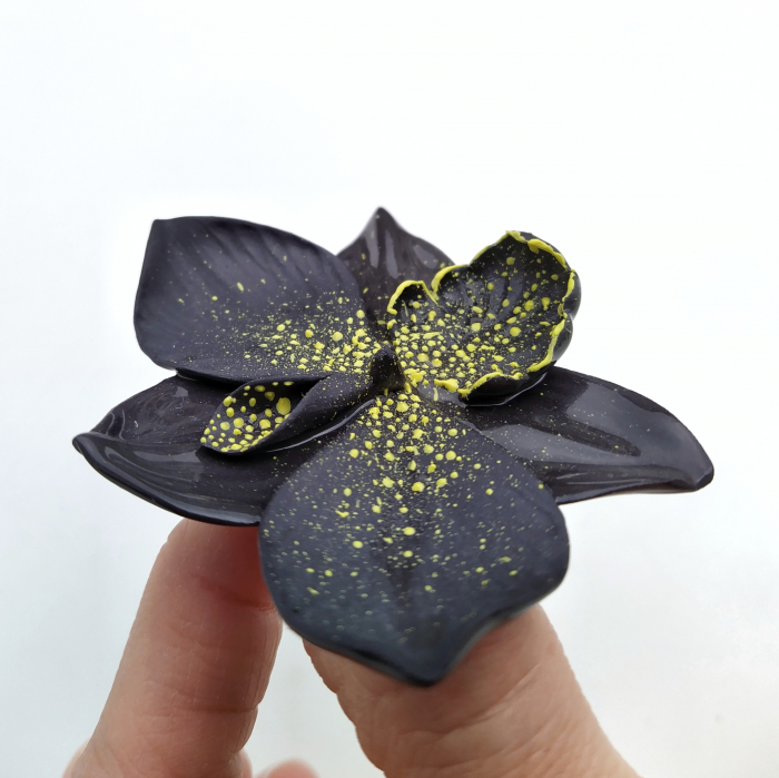 Black orchid porcelain brooch [2]