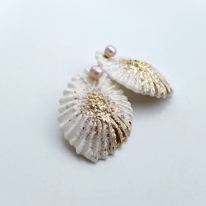 Seashell earrings with pearl II  - Daniela Cățoi [2]