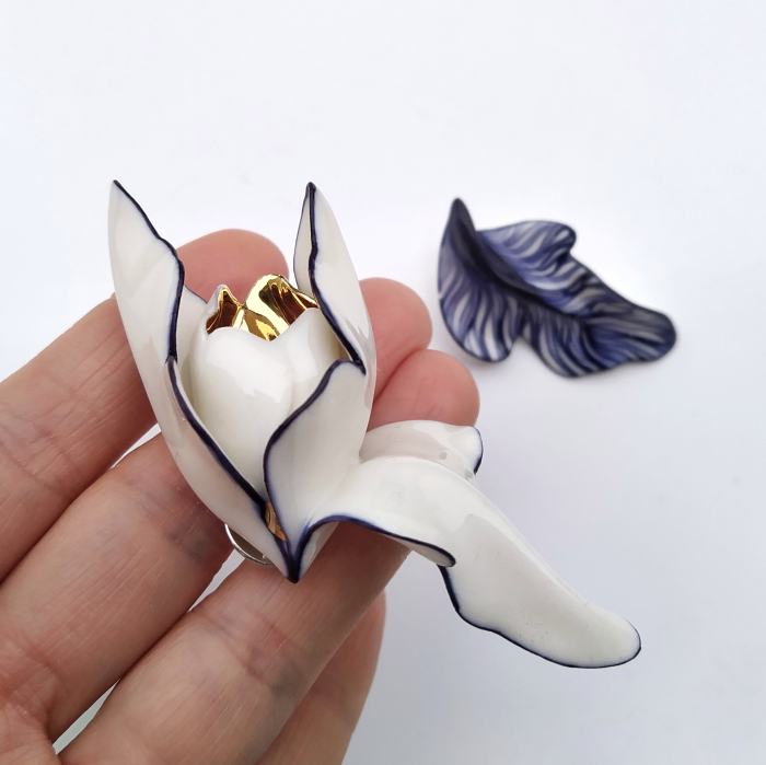 White  - purple Iris brooch I [3]