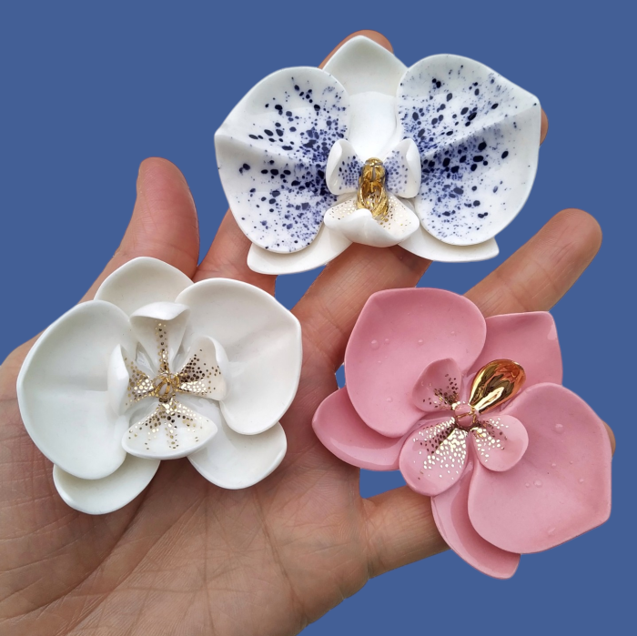 White orchid porcelain brooch [2]