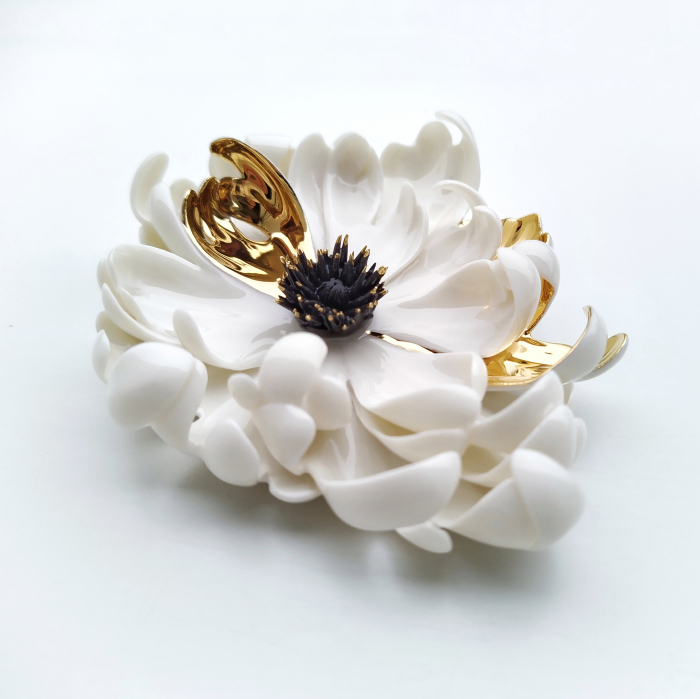 Wild anemone porcelain brooch [2]