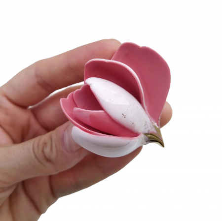 Flora in Porcelain - White-Pink magnolia brooch