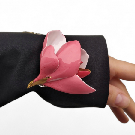 Pink-red magnolia brooch [1]