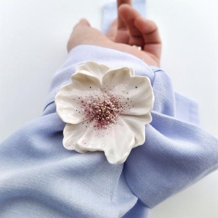 Flora in Porcelain - Pink-white flower porcelain brooch