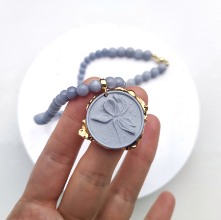 Pearly - The Inner Garden necklace V - Daniela Cățoi