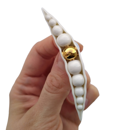 Pearly - White Pod Brooch