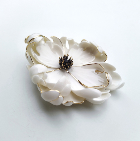 Wild anemone porcelain brooch II [1]