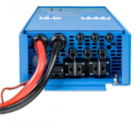 Invertor charger solar 12V 1600VA Victron Energy EasySolar 12/1600/70-16 MPPT 100/50 [3]
