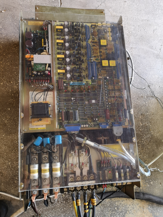 Spindle servo unit A06B-6054-H030 [1]