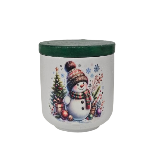 Lumanare vas ciment alb cu om de zapada si capac verde [2]