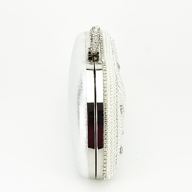 Clutch elegant accesorizat B-BME-22732 05 Crem/Argintiu [4]
