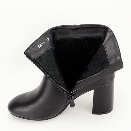 Botine negre cu toc mediu B-520-1 116 [4]