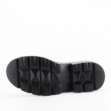 Ghete albe cu fermoar in fata K89 111 [6]