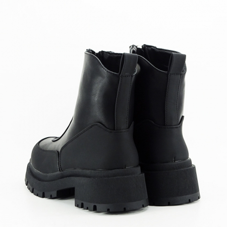 Ghete negre cu fermoar in fata BM63 112 [2]