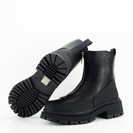 Ghete negre cu fermoar in fata BM63 112 [7]