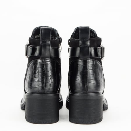 Ghete negre cu talpa groasa 5686 112 [3]
