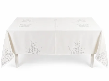 Față de masă albă 9078 cu broderie florală gri-argintiu în relief 150x220 cm [2]