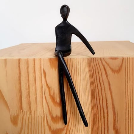 Statuetă decorativă abstractă din metal negru – siluetă artistică, 3 modele disponibile [1]