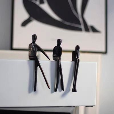 Statuetă decorativă abstractă din metal negru – siluetă artistică, 3 modele disponibile [4]