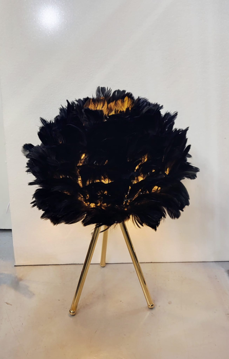 Veioză ZL19289 cu abajur din pene și suport auriu trepied, Ø40×H55 cm [2]