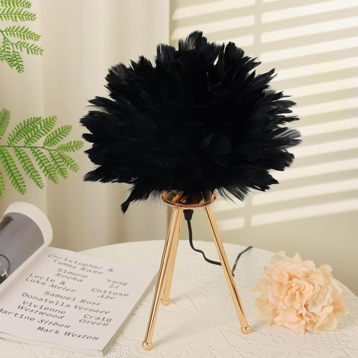 Veioză ZL19289 cu abajur din pene și suport auriu trepied, Ø40×H55 cm [1]