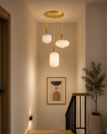 Lustre - Lustră Modernă 2623 ABC cu 3 Abajururi din Sticlă Opală și Metal Auriu Satinat