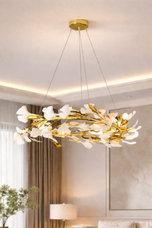 LUSTRE - Lustră suspendată 9080 cu structură florală aurie și petale decorative, design modern, 60–80 cm