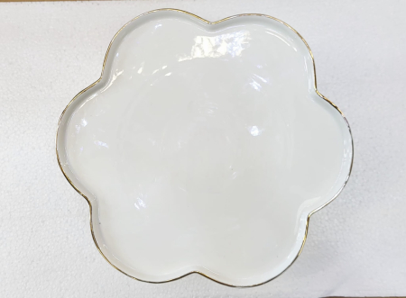 Platou AYPD22-22 ceramică albă, design floare, picior metalic auriu, 25 cm [2]