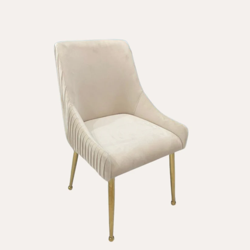 MOBILIER - Scaun modern S15 – catifea bej, picioare aurii metalice, confort și rafinament în fiecare detaliu
