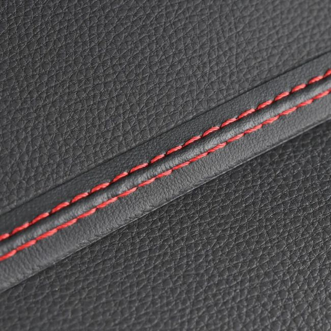 Banda decorativa pentru interiorul vehiculului, lungime 2m, din piele ecologica, culoare Neagra + cusatura Rosie [3]