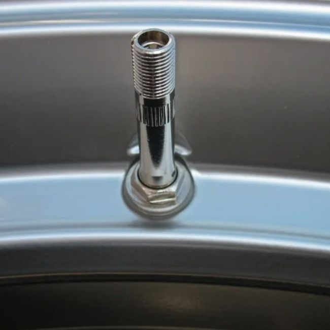 Set 4 Valve Ascunse cromate, cu dispozitiv de umflare [3]